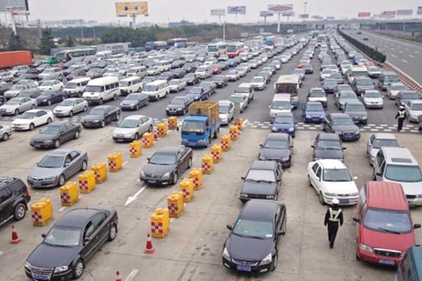 来吧！来感受一下往年的“春节高速”和带给你的故事