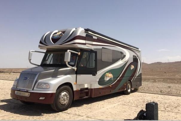 购车自驾游：热销的奔驰依维柯大通福特，A型B型C型热销车型