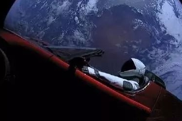 关于特斯拉上天这件事，这篇文章让你瞬间晋升科技汽车文艺圈老司机