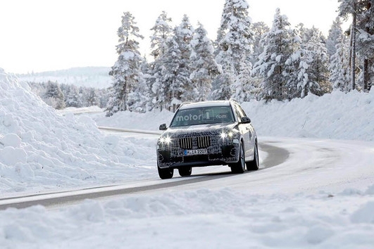 4.4升双涡轮V8发动机 宝马X7或年底亮相