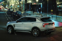 “行囊”中只有不负与坚守，“少年”领克风雨成钢