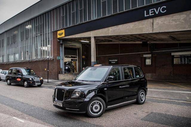 吉利为国产长脸，卖给英国人的车高达50万，伦敦满大街都是吉利造