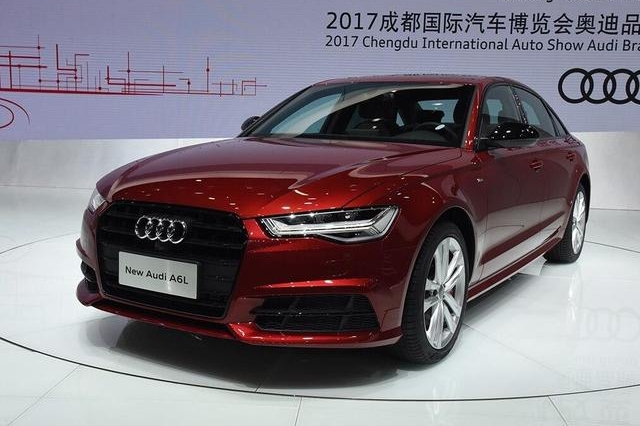 2017年奔驰一路狂飙，为何却跑不过奥迪？