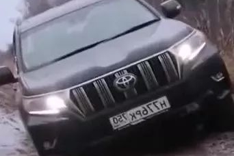 视频丨跟着跟着后悔了，雷克萨斯 vs 丰田普拉多越野