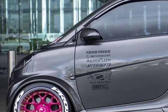 Smart“换心”，气势直追超跑