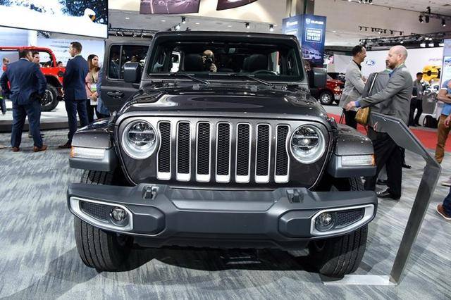 全新一代牧马人终于来了！外形更具野性，新增2.0T动力，46.99万