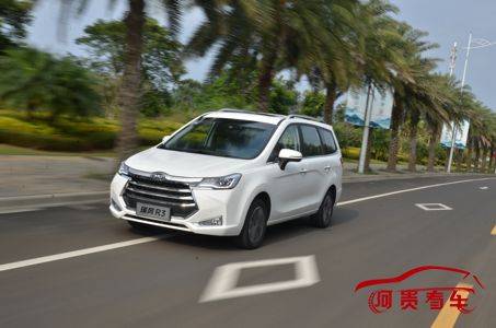 江淮首款家用MPV，75万车主口碑，比宝骏730更有诚意，才卖6万多