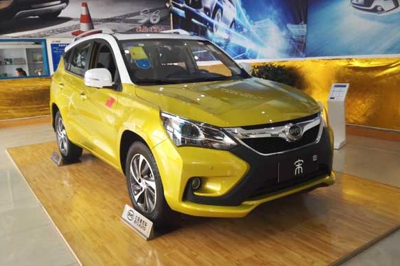 比亚迪宋到店接受预订 订金10000元！