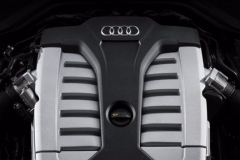 奥迪W12引擎不再！小排气量涡轮增压引擎担纲重要角色