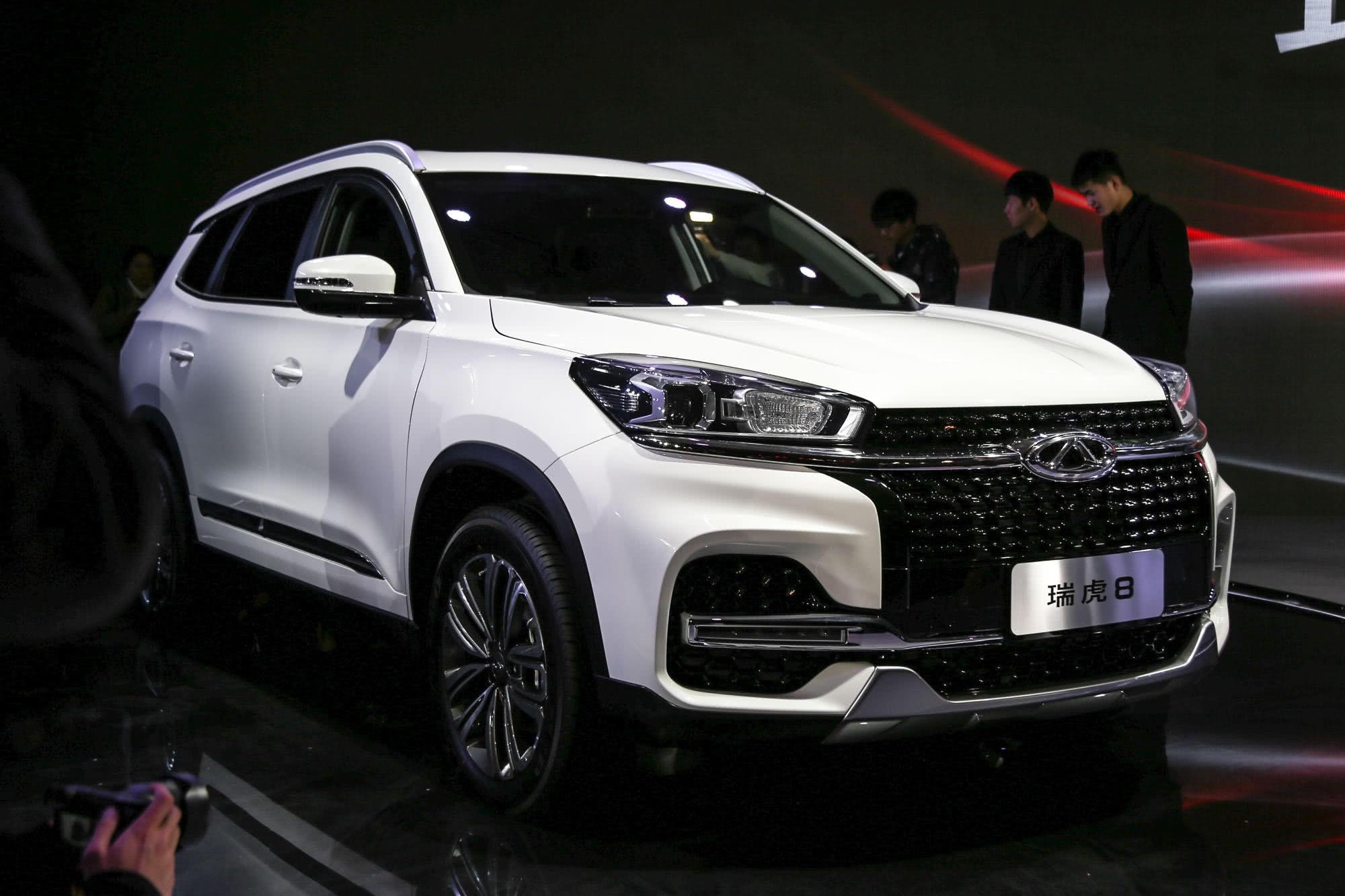 奇瑞旗舰SUV即将上市，外观比路虎霸气，不足11万同级无敌！