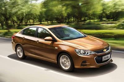 这款车颜好空间大工作一年就买得起，7.59万起性价比秒杀卡罗拉！