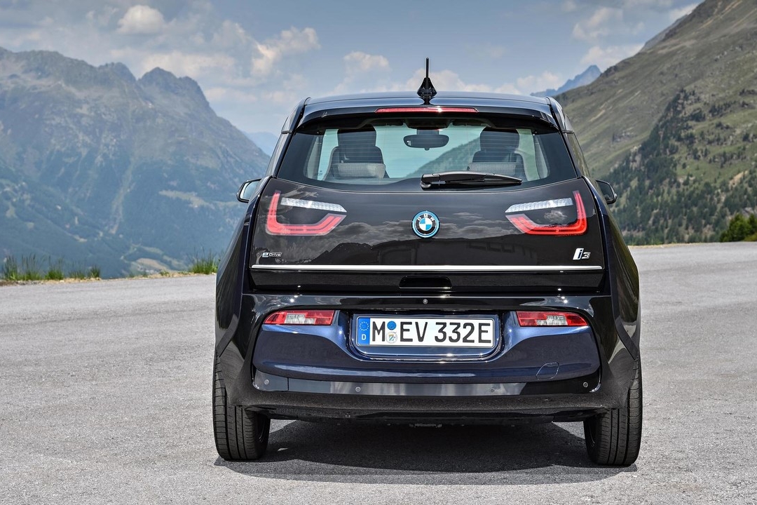 宝马iX3概念车，传闻将于4月份在北京亮相