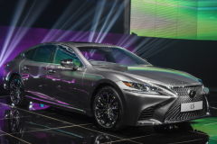 外媒曝光——世界上最强的混动顶级豪车