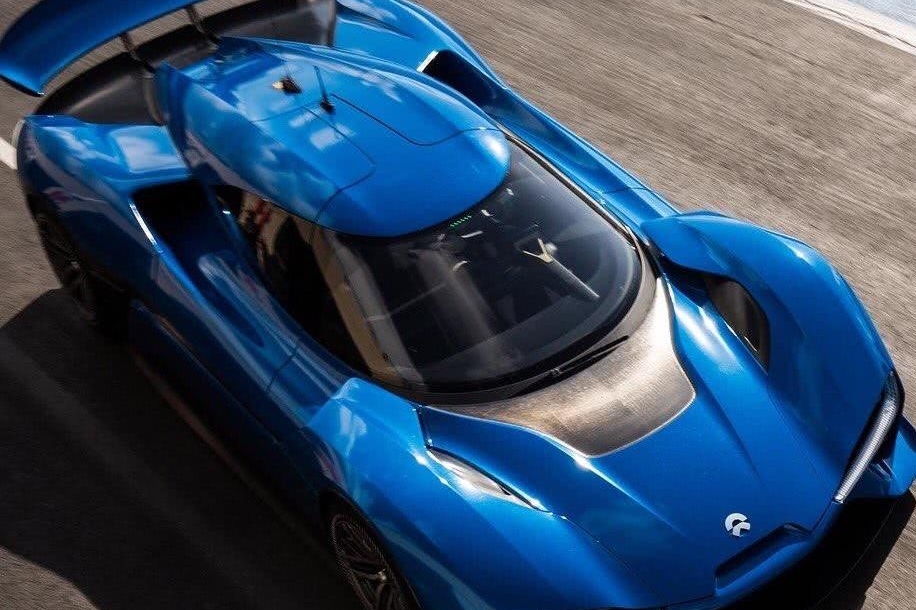 从迈出第一步被耻笑，到小有名气，为了造跑车中国车企原来这么拼！