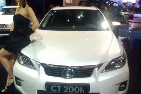 雷克萨斯是原汁原味的进口车？不跟潮流走的豪车！