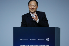 李书福：吉利将是中国自动驾驶路测的先行者 法规上政府应该变通