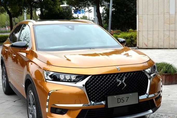 8AT & 独立悬架 这台总统座驾颠覆了你对法系车的观念了吗？