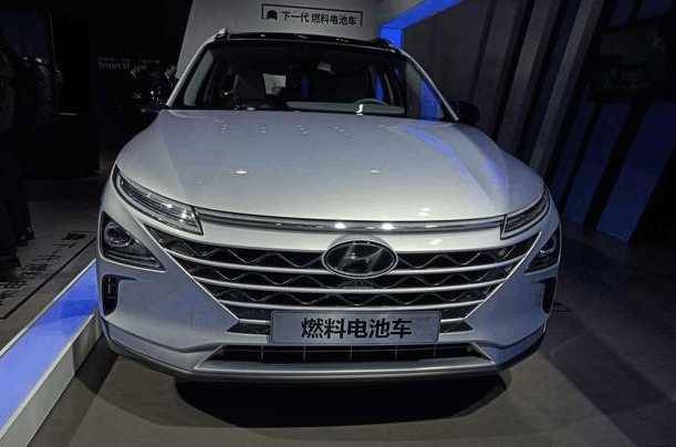 韩系新能源车不烧油不耗电续航800公里，特斯拉等电动车快凉了？