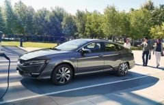 面对近在眼前的自动化、电动化趋势，4S店需要如何调整？