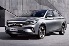 十多万的车也能有回头率？这几款自主轿车没开玩笑