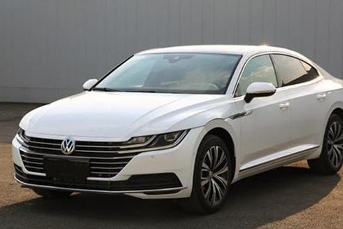 确定为新一代CC！实车好看到炸，若真卖22万，放弃奥迪都得选它！