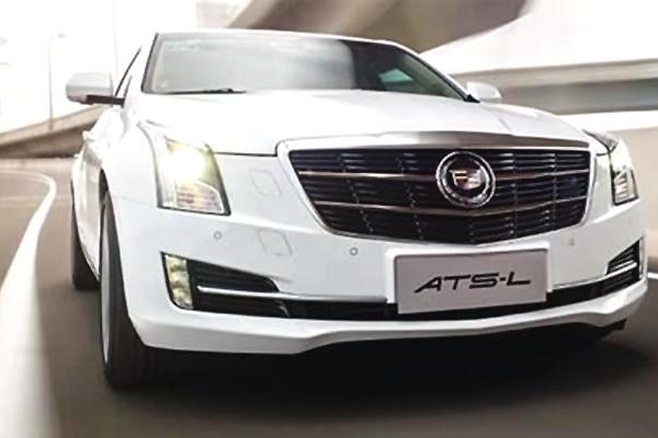 降价7万冲击宝马3系，动力强但空间不足让这车栽了跟头吃了亏