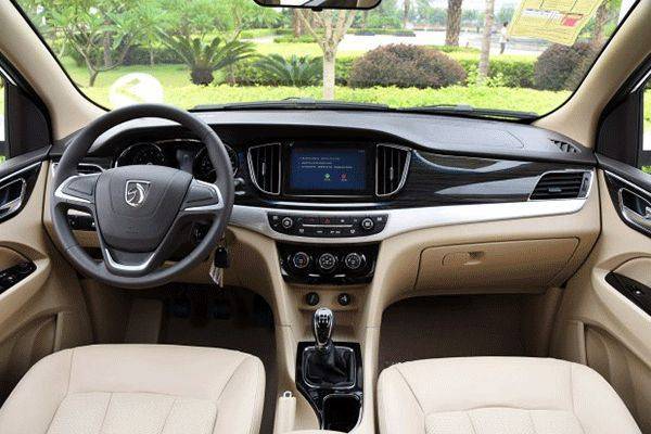 手动挡汽车换挡的标准是什么？看老司机怎么说！