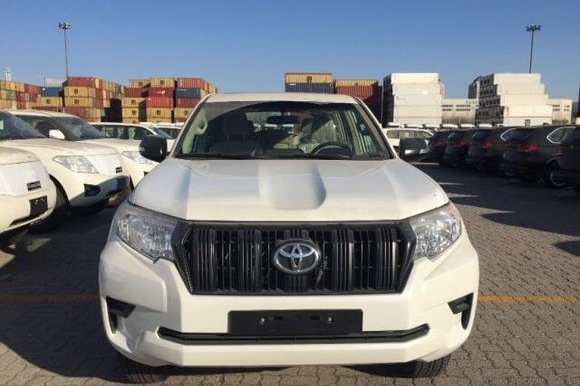 18款丰田霸道2700中东版进店提车有好礼