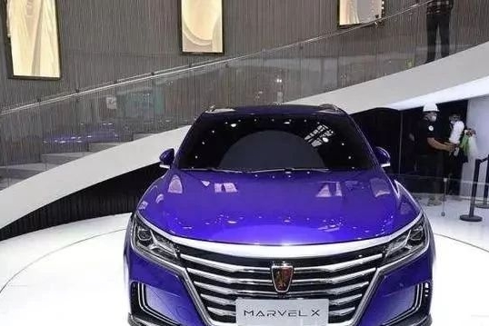 荣威推出新款SUV，外观帅到掉渣，内科科技感超强，仅售15万