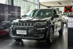 到店看车的人络绎不绝，专业级7座SUV—Jeep大指挥官备受好评