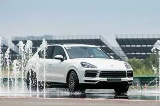 “驭”见之旅 试驾保时捷全新Cayenne