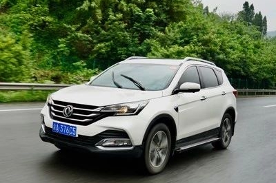 一台装了宝马发动机的SUV，竟然不到十二万｜仕驾