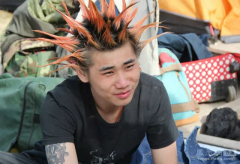 年度最“个性”的SUV，这颜值一般人可吃不消