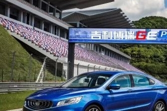 百公里油耗只有5.8 L的轻混中型车真的只要13.68万元？