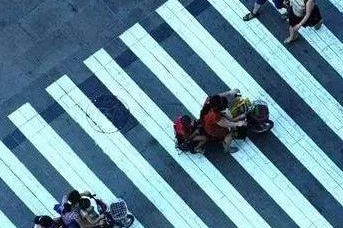 99%的车主忽略这个标识，多赔了8万！