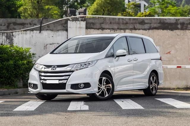 宜家宜居的MPV可以怎么选，本田奥德赛or传祺GM8？