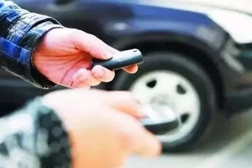 这个车主经常做的“善举”，竟令他被扣841分，赔款20万！