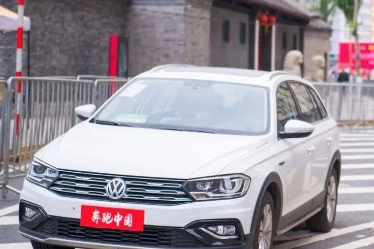 一汽-大众蔚领领跑2018吉林市国际马拉松