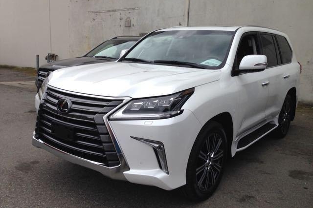 18款雷克萨斯LX570个性鲜明 八座现车销售大降价
