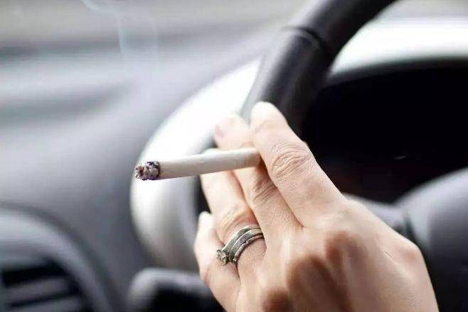 车里抽烟，如何不留味？
