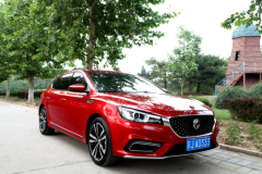 买了这辆车，我明白了为啥“另一半和车恕不外借”