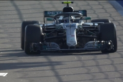 F1俄罗斯博塔斯夺杆位 梅赛德斯包揽发车头排
