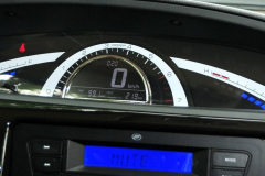 五菱真有压力了！全新面包车3.58万入手，空间真的很大