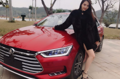 5.9秒加速才能配得上秦Pro赤帝红！