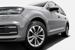 大众旗下的车又减配了！4.2TV8换成2.0T动力，从150万降至58.78万