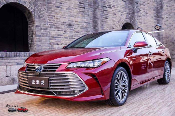 凯美瑞做梦都没想到，抢饭碗的居然是亚洲龙？