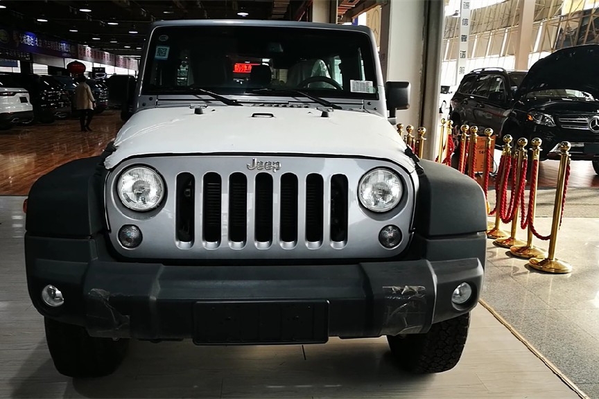 2019款越野机器吉普牧马人Rubicon到店实拍 售价46.29万元