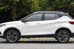 三菱1.5T邦奇CVT，宾法设计东南DX3不缺国际范！