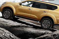 最良心的硬派越野车，16.98万带四驱差速锁，网友称就差7座