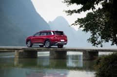 若你执意跋山涉水，我定为你遮风挡雨 第四代胜达 “旅行车”预售价21.28万元-28.88万元！